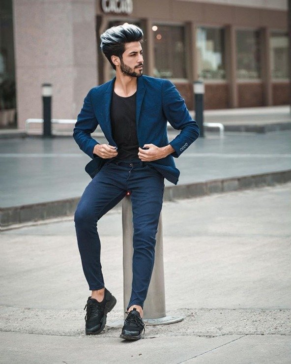 Poses-in-blazer